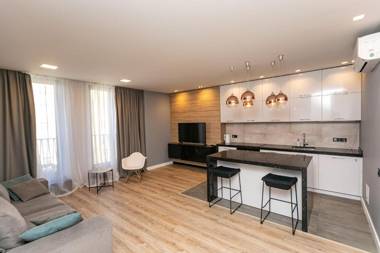 18199 New York Concept House CHECK-IN 24-7