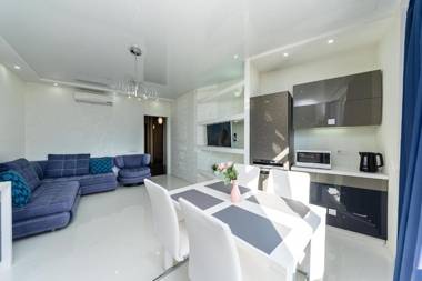 Fashionable panoramic apartments Dnieper. Obolon