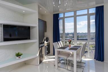 Fashionable panoramic apartments Dnieper. Obolon