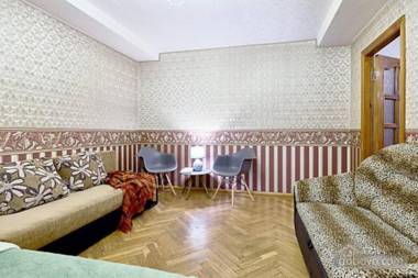S17/67 TWO SEPARATE BEDROOMS - CENTER - PALACE OF SPORT