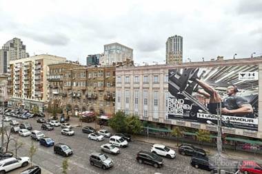 S17/67 TWO SEPARATE BEDROOMS - CENTER - PALACE OF SPORT