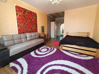 Яновского 1к средняя