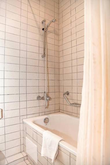 Reikartz Kamianets-Podilskyi