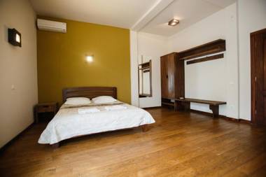 NeboS Hotel & Restaurant