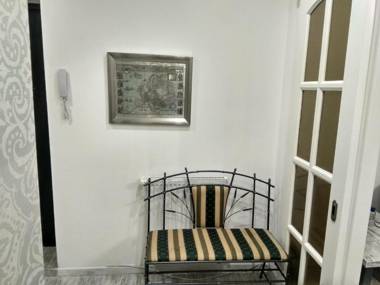 Home in Center with jacuzzi