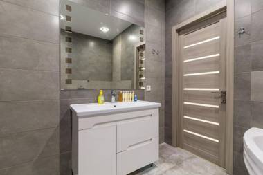 Lux near Most City river view center new tower