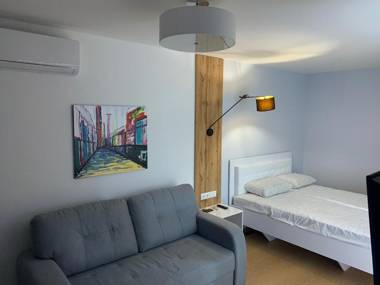 Г.Днепр пр Кирова Поля 110 Апартаменты