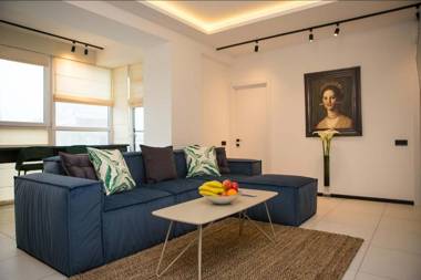 Family 2 bedroom apartment near Most City