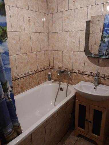 пр. Александра Поля 100 центральная часть города