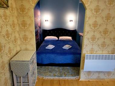 Little Paris Apartment