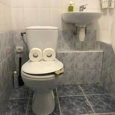 Apartment with balcony on Peremohy Avenue 43