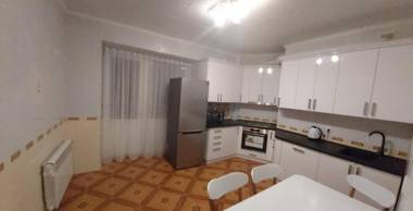 Запорізька 19. City Rooms