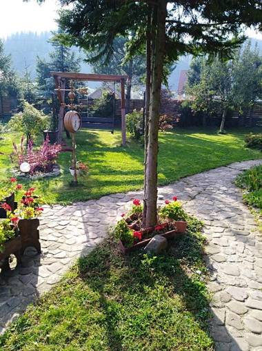 Sadyba Iryna Садиба Ірина