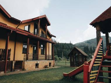 Котедж "Romanna"