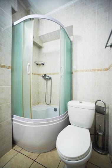 12 Місяців - Травень басейн з підігрівом