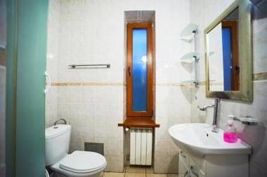 12 Місяців - Травень басейн з підігрівом