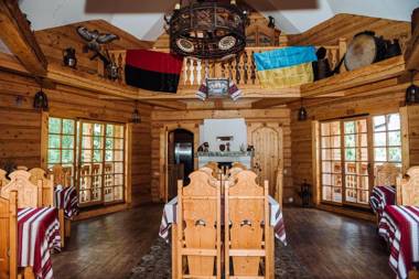 Апарт-Готель "Панщина"