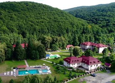 Bogolvar Retreat Resort