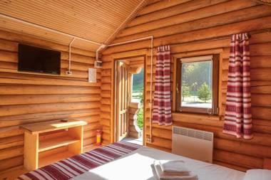 River Cottage Complex