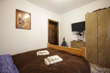 Садиба АнноМарі - відпочинок в Карпатах котедж Яремче