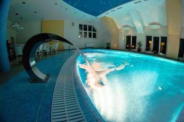 Карпатські зорі SPAhotel