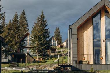 SKOGUR - Home & Resort