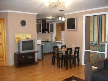 1 комнатная квартира студио возле ТРЦ Днепроплаза