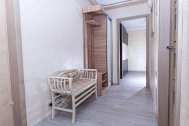 Тараскова 16 Люкс ЮЗР