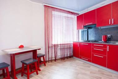 Квартира по ул. Смілянська 2 (2-й этаж)