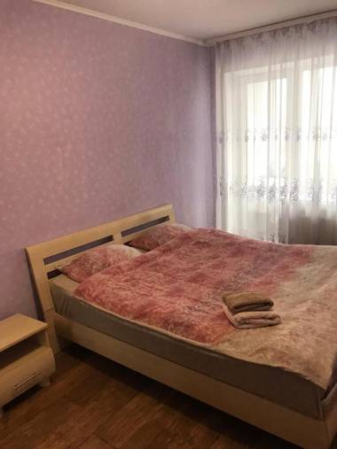 Apartment on Kravchuka 15b