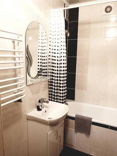 Apartment on Chornovola 44