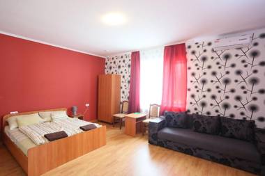 Praktik Hotel & Restaurant