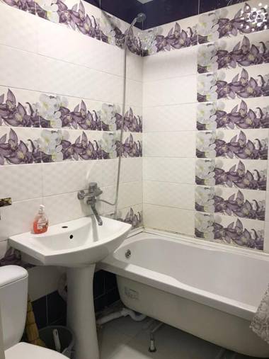 2к Апартаменты возле ЖД вокзала и Академии