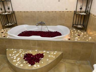 Golden park Apartments