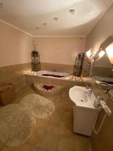 Golden park Apartments