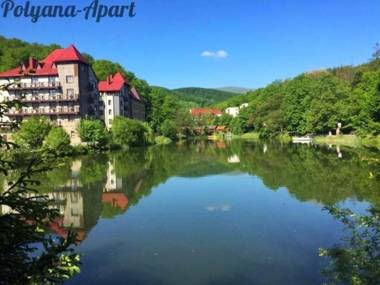 Polyana Apart