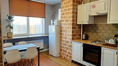 0157 Новая квартира рядом с аэропортом Жуляны