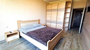 0158 Квартира рядом с аэропортом Жуляны