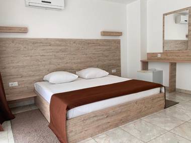 RELAX Hotel - restaurant Complex