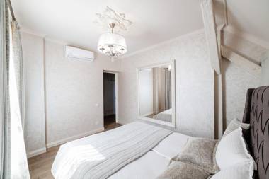 LUX apartment on Duhnovicha street .Free parking.