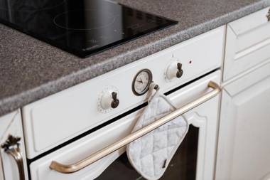 VIP apartment on Duhnovicha street .Free parking.