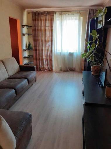 Сдам 2х комнатную квартиру в центре