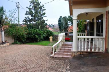 Namugongo Holiday Home