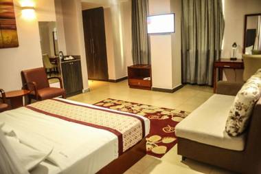 Russell Hotel