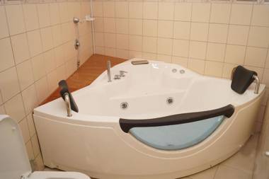 Biyem Hotel