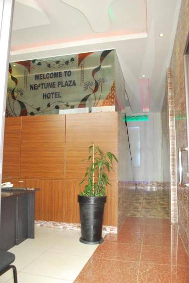 Neptune Plaza Hotel