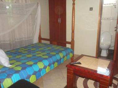 Palm Gardens And Guest House