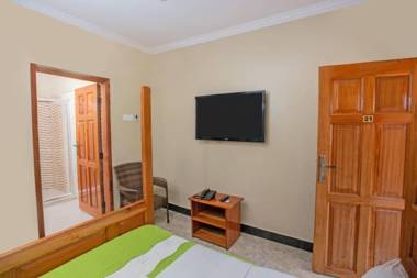 Palm Gardens And Guest House