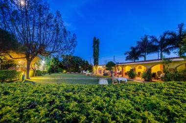 Victoria Travel Hotel