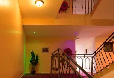 Reinah Tourist Hotel